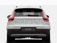 Usado Volvo XC40 129 CV (94 kW) 2024 Blanco SUV