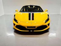 Usado Ferrari F8 721 CV (530 kW) 2020 Amarillo Descapotable