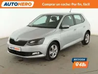 Usado Skoda Fabia Ambition 95 CV (69 kW) 2018 Plateado Utilitario