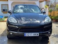 Käytetty Porsche Cayenne 240 HP (176 kW) 2012 Musta Katumaasturi