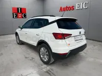 Usado Seat Arona Reference 95 CV (69 kW) 2018 Blanco SUV