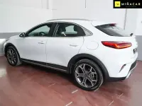 Usado Kia XCeed 136 CV (100 kW) 2021 Blanco SUV