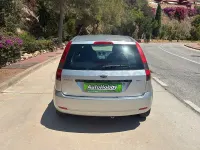Usado Ford Fiesta Trend 68 CV (50 kW) 2004 Gris / plata Utilitario
