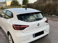 Usado Renault Clio V Intens 140 CV (102 kW) 2021 Blanco Berlina