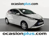 Begagnad Toyota Aygo X-play 69 HK (50 kW) 2018 Vit Halvkombi