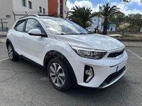 Usado Kia Stonic 84 CV (61 kW) 2022 Blanco SUV
