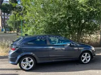 Usado Opel Astra GTC Sport 105 CV (77 kW) 2006 Azul Berlina
