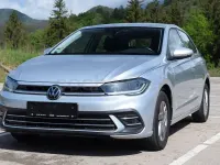 Usado VW Polo Life 95 CV (69 kW) 2022 Gris / plata Utilitario