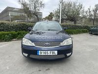Usado Ford Mondeo Trend 130 CV (95 kW) 2006 Azul Berlina