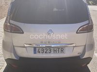 Usado Renault Scénic III Bose Edition 130 CV (95 kW) 2013 Gris / plata Monovolumen