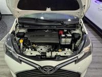 Usado Toyota Yaris Active 99 CV (72 kW) 2016 Blanco Utilitario