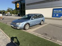 Usado Ford Mondeo Ghia 130 CV (95 kW) 2005 Azul Familiar