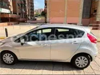 Usado Ford Fiesta 90 CV (66 kW) 2011 Blanco Berlina