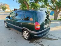 Usado Opel Zafira Elegance 125 CV (91 kW) 2002 Verde Monovolumen