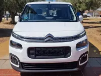 Usado Citroën Berlingo Feel 102 CV (75 kW) 2020 Blanco Monovolumen