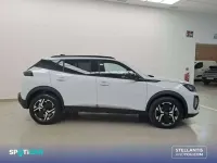 Usado Peugeot 2008 Allure 102 CV (75 kW) 2024 Blanco SUV
