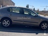 Usado Seat Leon Stella 110 CV (80 kW) 2004 Gris / plata Utilitario