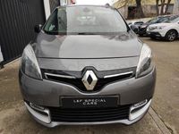Usado Renault Grand Scénic III LIMITED 130 CV (95 kW) 2014 Gris / plata Monovolumen