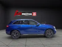 Usado Mercedes GLC300e 313 CV (230 kW) 2025 Azul SUV