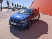 Usado VW Polo Sportline 95 CV (69 kW) 2018 Azul Utilitario