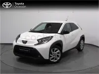 Usado Toyota Aygo X Play 72 CV (52 kW) 2025 Blanco SUV
