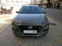Usado Hyundai Kona 120 CV (88 kW) 2019 Gris / plata SUV