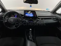 Usado Toyota C-HR Advance 122 CV (89 kW) 2020 Gris / plata SUV