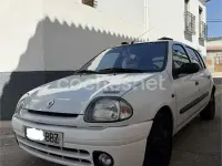 Usado Renault Clio 60 CV (44 kW) 2000 Blanco Berlina