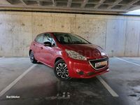 Usado Peugeot 208 Access 68 CV (50 kW) 2014 Granate Utilitario