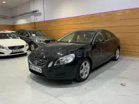 Usado Volvo S60 Momentum 163 CV (119 kW) 2012 Negro Berlina