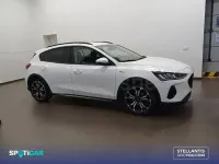 Usado Ford Focus Active 155 CV (114 kW) 2022 Blanco Berlina