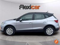 Usado Seat Arona Style 110 CV (80 kW) 2022 Gris SUV