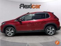 Usado Peugeot 2008 Allure 130 CV (95 kW) 2019 Rojo SUV