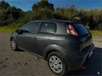 Usado Fiat Punto Pop 69 CV (50 kW) 2013 Gris / plata Utilitario