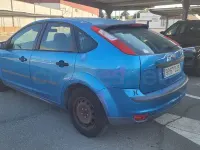 Usado Ford Focus Trend 109 CV (80 kW) 2005 Azul Berlina