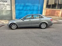 Usado Mercedes C180 Avantgarde 156 CV (114 kW) 2010 Gris / plata Berlina