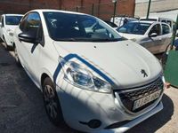 Usado Peugeot 208 Access 82 CV (60 kW) 2013 Blanco Utilitario