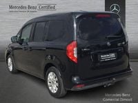 Usado Mercedes T180 116 CV (85 kW) 2022 Negro Monovolumen
