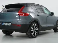 Usado Volvo XC40 300 kW (408 CV) 2021 Eléctrico SUV