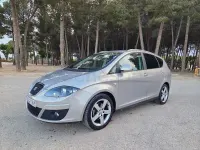 Usado Seat Altea XL Style 160 CV (117 kW) 2010 Gris / plata Monovolumen