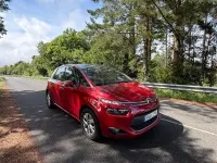 Usado Citroën C4 Picasso Intensive 115 CV (84 kW) 2015 Granate Monovolumen