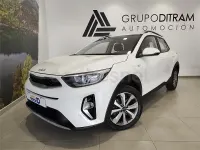Usado Kia Stonic 100 CV (73 kW) 2022 Blanco SUV