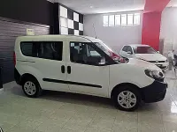 Usado Fiat Doblò Lounge 95 HP (69 kW) 2019 Branco Monovolume