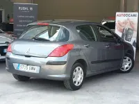 Usado Peugeot 308 120 CV (88 kW) 2010 Gris Utilitario