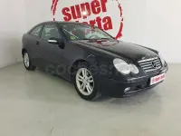 Usado Mercedes C180 143 CV (105 kW) 2003 Negro Berlina