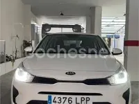 Usado Kia Rio 84 CV (61 kW) 2021 Blanco Berlina