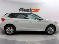 Usado Skoda Kamiq Monte Carlo 110 CV (80 kW) 2022 Blanco SUV