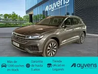 Usado VW Touareg Elegance 381 CV (280 kW) 2021 Gris / plata SUV