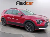 Usado Kia Niro 141 CV (103 kW) 2024 Rojo SUV