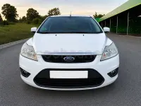 Usado Ford Focus Trend 115 CV (84 kW) 2009 Blanco Berlina